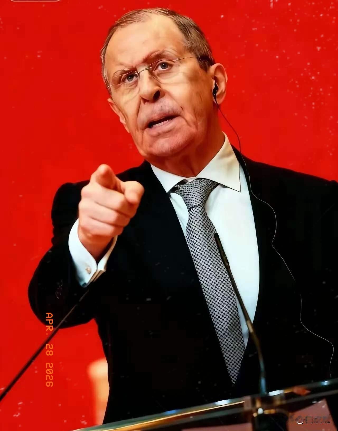 俄罗斯外长消息！
4月28日，俄罗斯外长拉夫罗夫突然撂下狠话：中东必须立即停火，