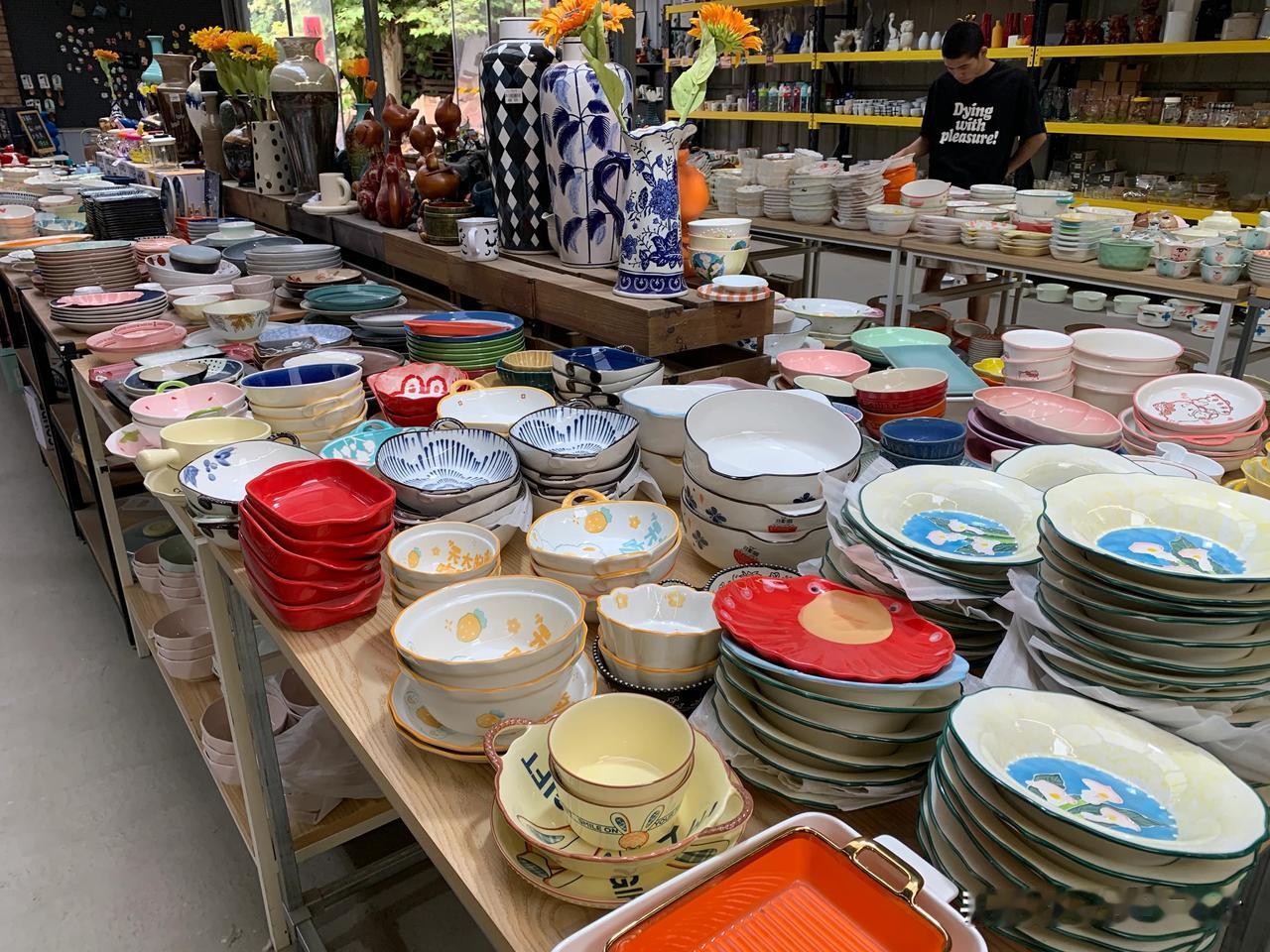 这家外贸餐具店你跟不可能空手回去