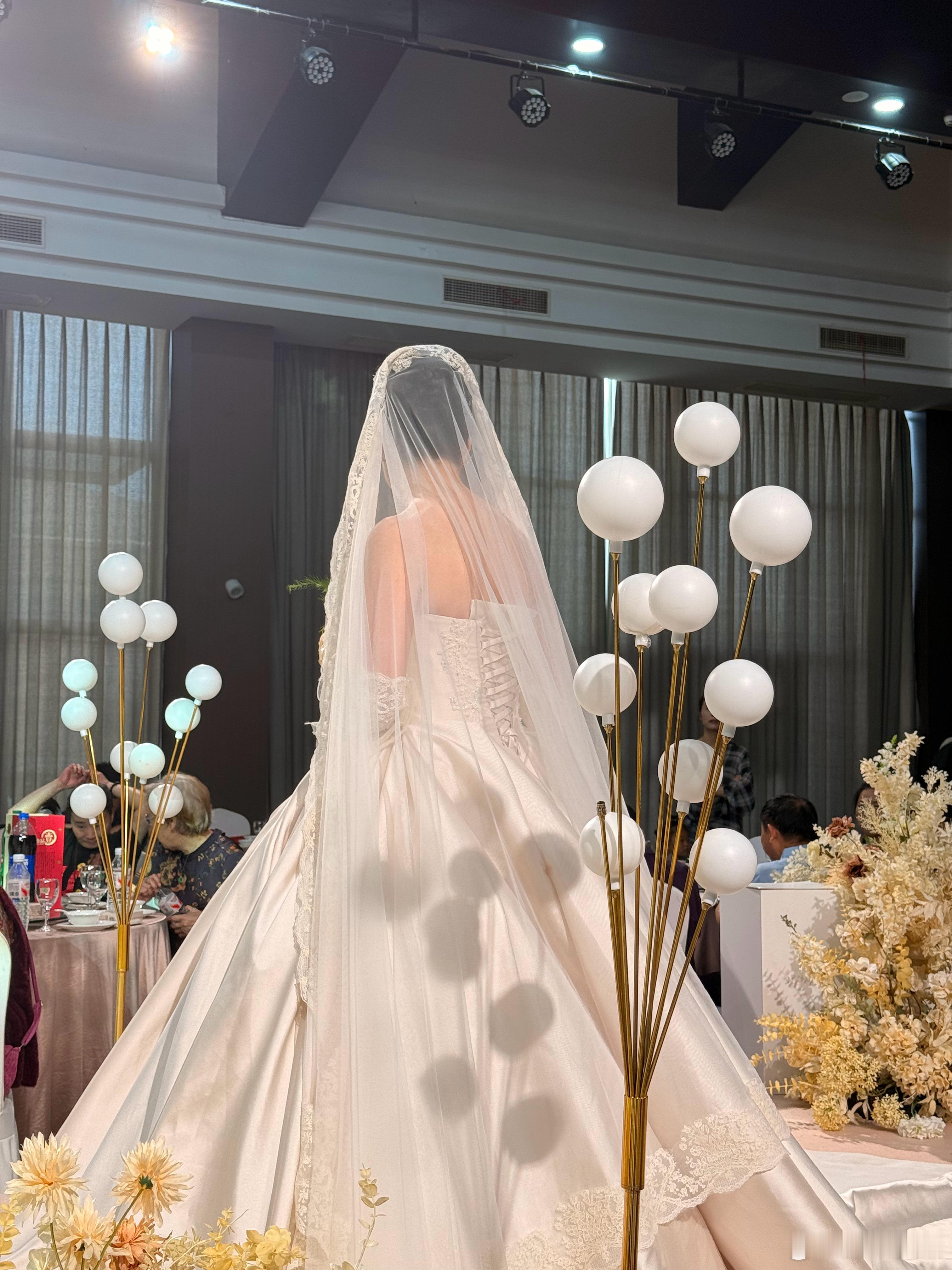 来参加这个假期的第一个婚礼[doge] ​​​