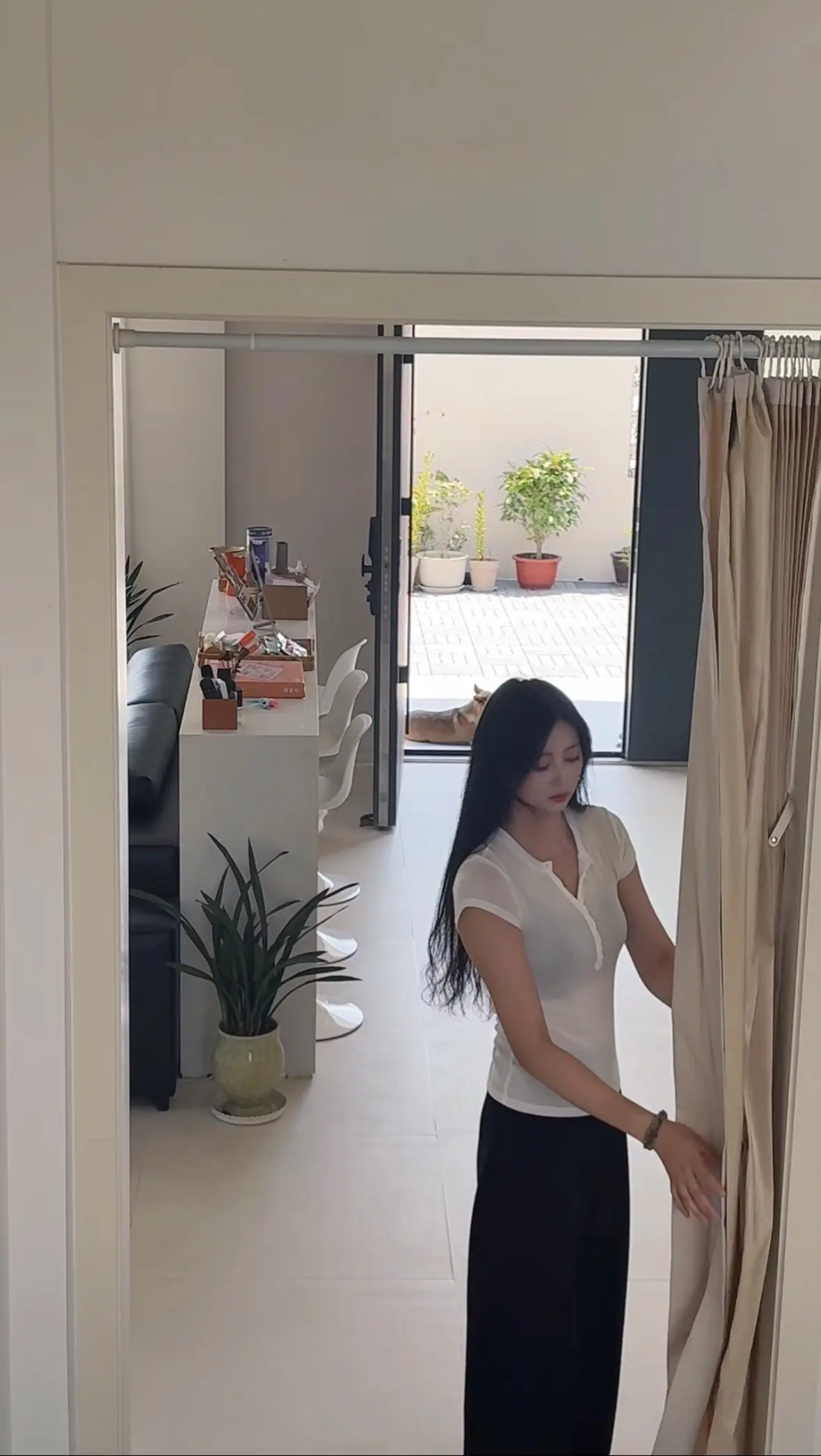 当你38岁还没结婚，辞掉工作回到乡下生活，没有社交，远离人群。你就会发...