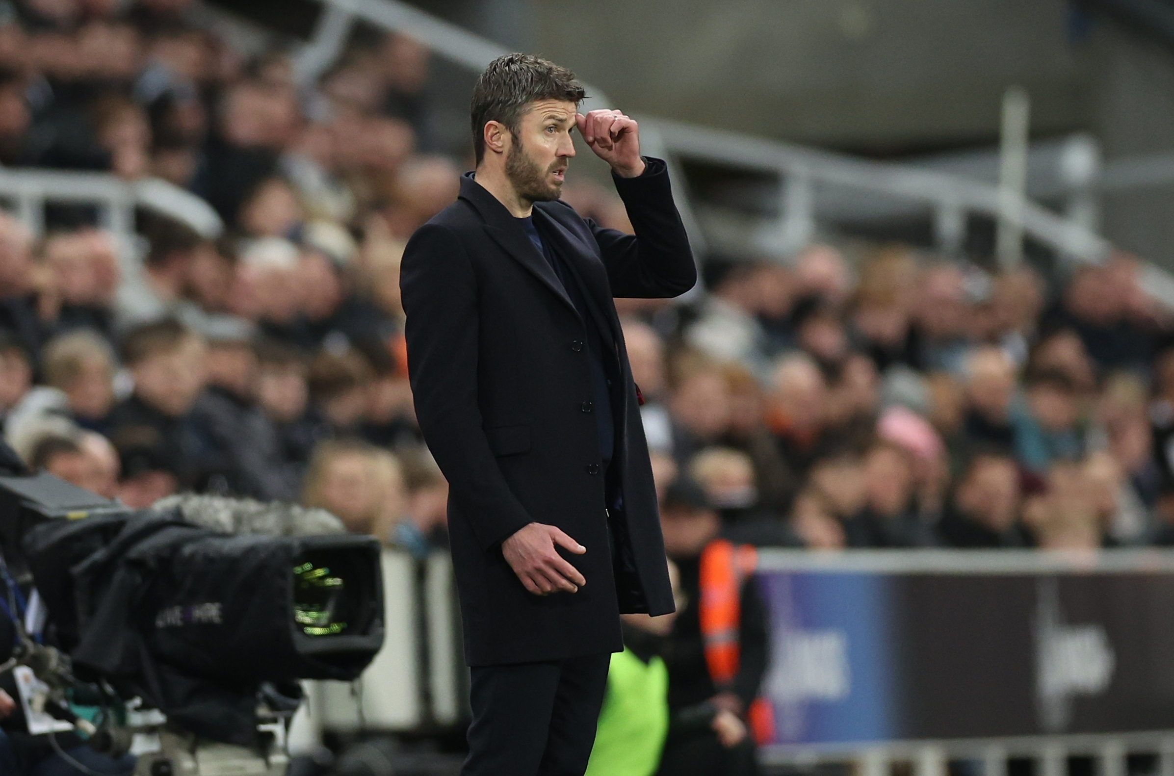 希勒：斯科尔斯批评卡里克有些令人意外，不知道他们是否还有友谊3月9日讯 埃弗拉、