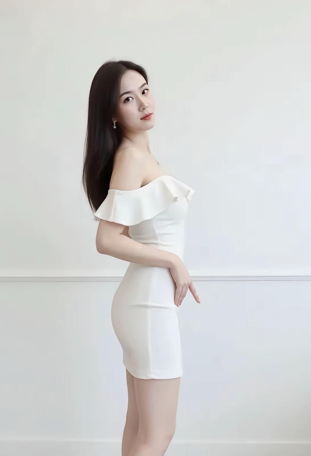 优雅白裙，甜美少女心，轻松凹造型！💗