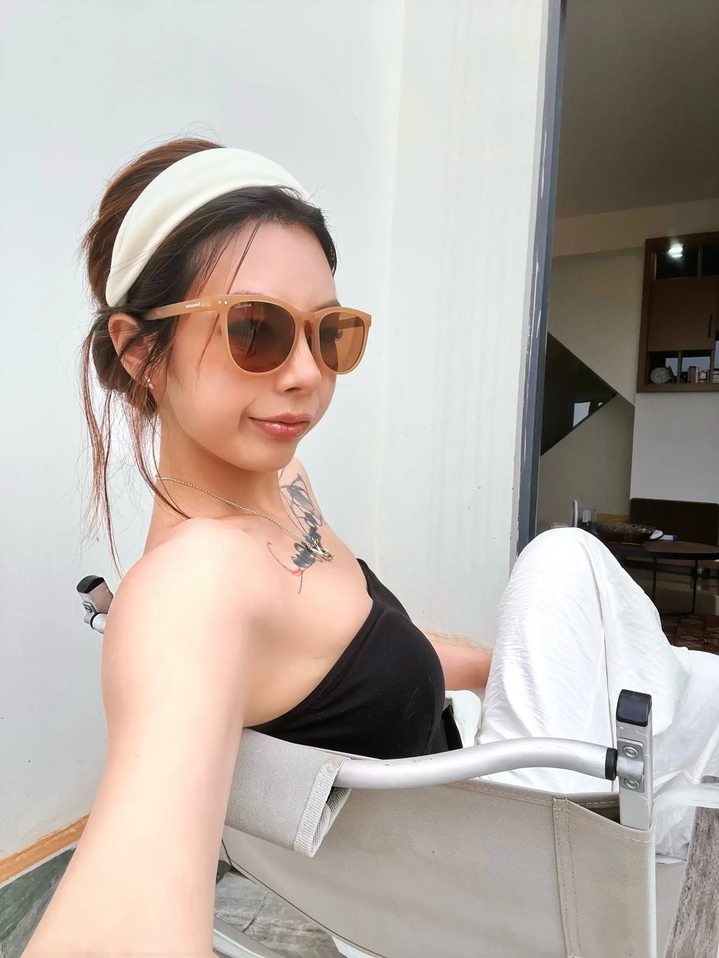 她还是一样 很热辣。
