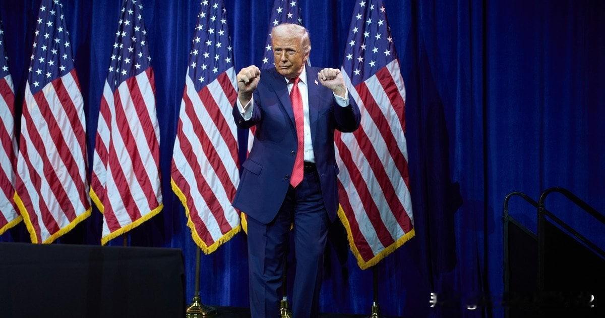 特朗普谈到了结束乌克兰战争的问题，并称那是“普京的地盘”


美国总统特朗普就乌