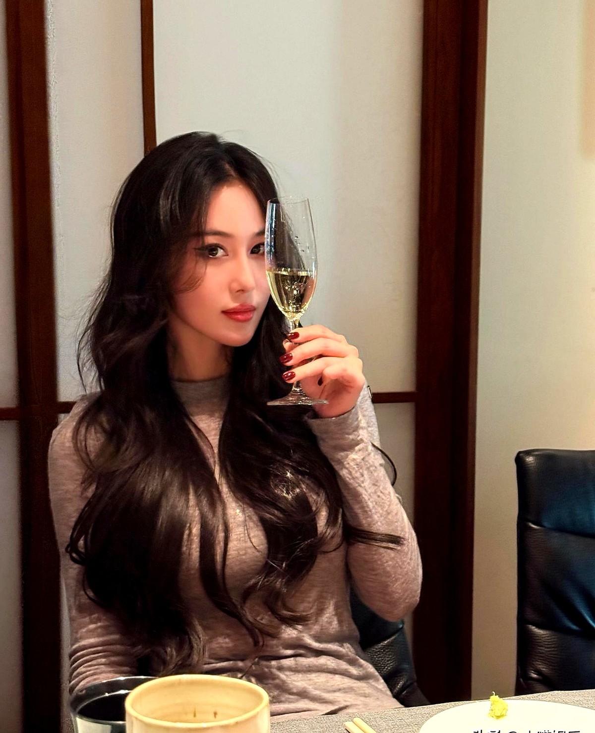 张馨予发文:“为这身材付出了很多”！

她可不是喊口号，最近晒的健身视频里，高强