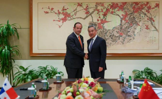 谈成了，巴拿马当场改口
当地时间5月26日，在巴拿马不懈努力下，终于和中国外交部