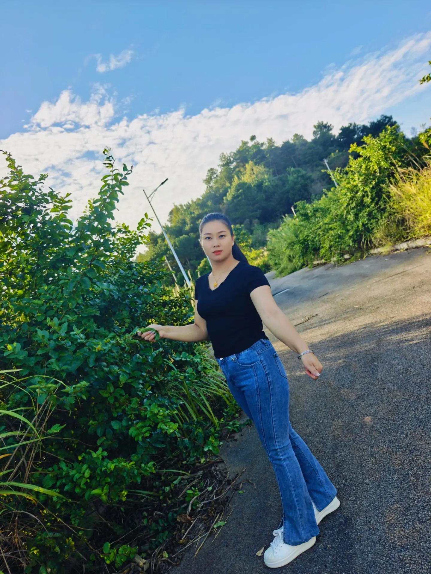 所有长久的关系，都是讲条件的，契合的三观，对等的能量，合理的边界，一段...