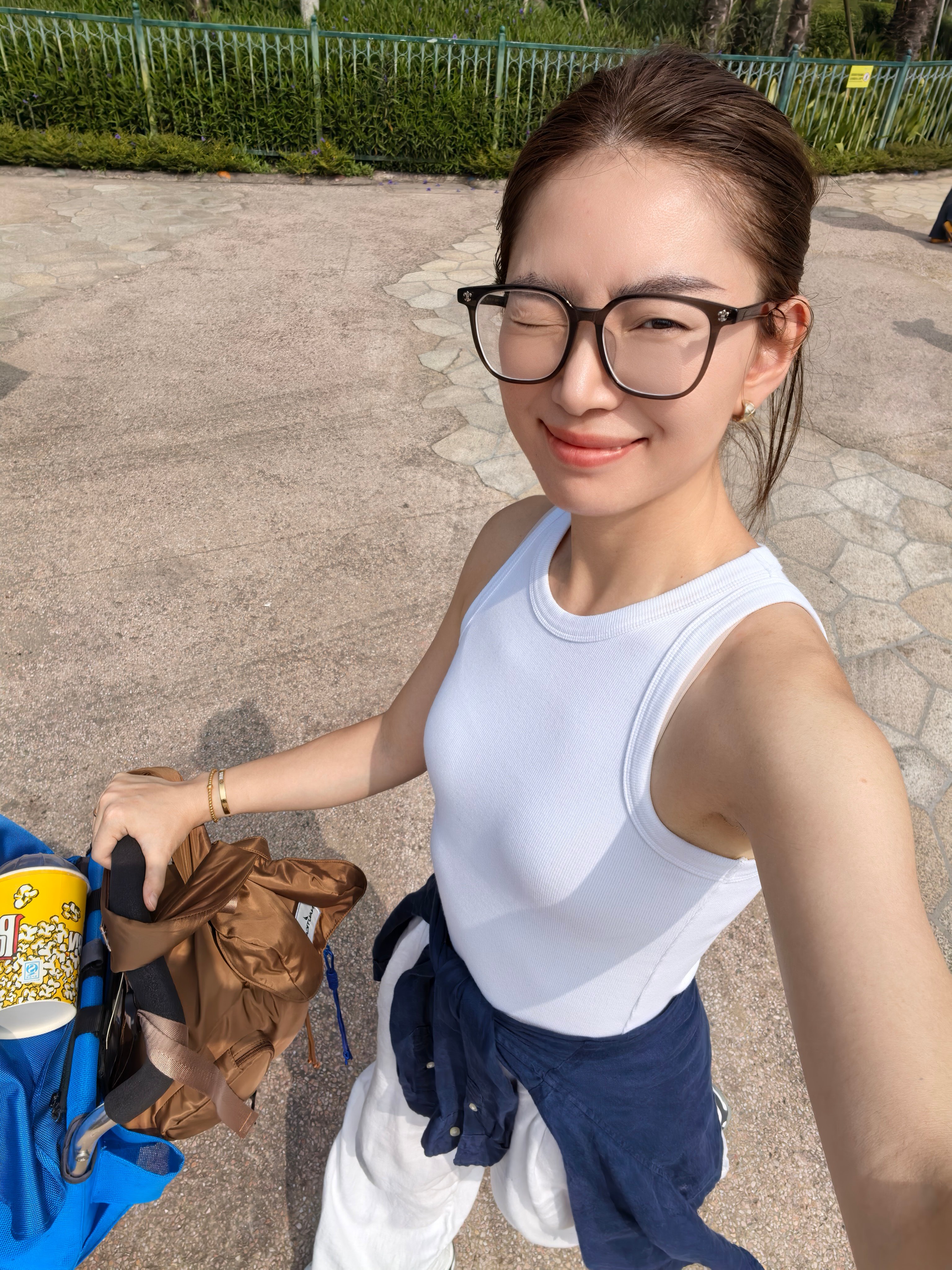 中午好，大家都放假了吗？点赞抽36个红包，不过滤，明天开[爱你] 转发抽奖[超话