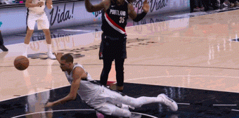 天塌了？马刺危险了，开拓者有望黑七文班亚马确诊脑震荡！

Shams：文班确诊脑