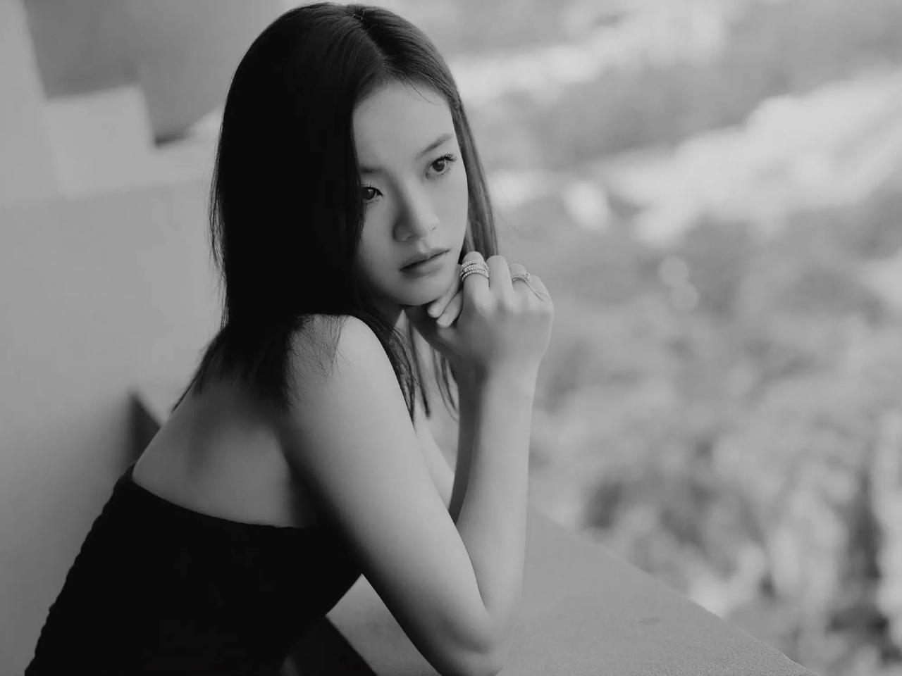 李庚希小小年纪演技了得，三部剧入围，两部剧提名，加油，未来可期。#李庚希工作室#