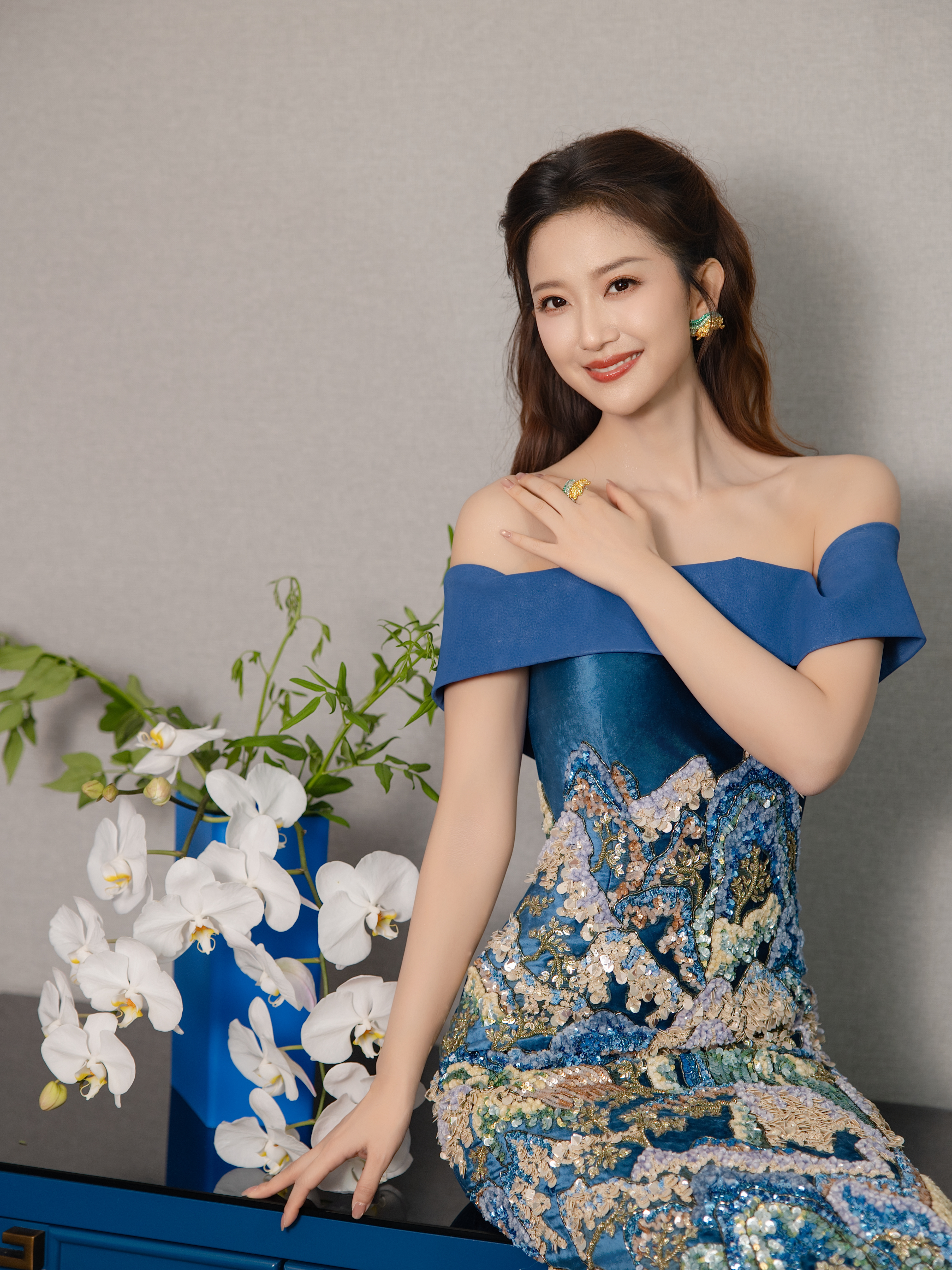MOH Celebrity | 刘心悦刘心悦 佩戴MOH「年度金标」系列金福狮山
