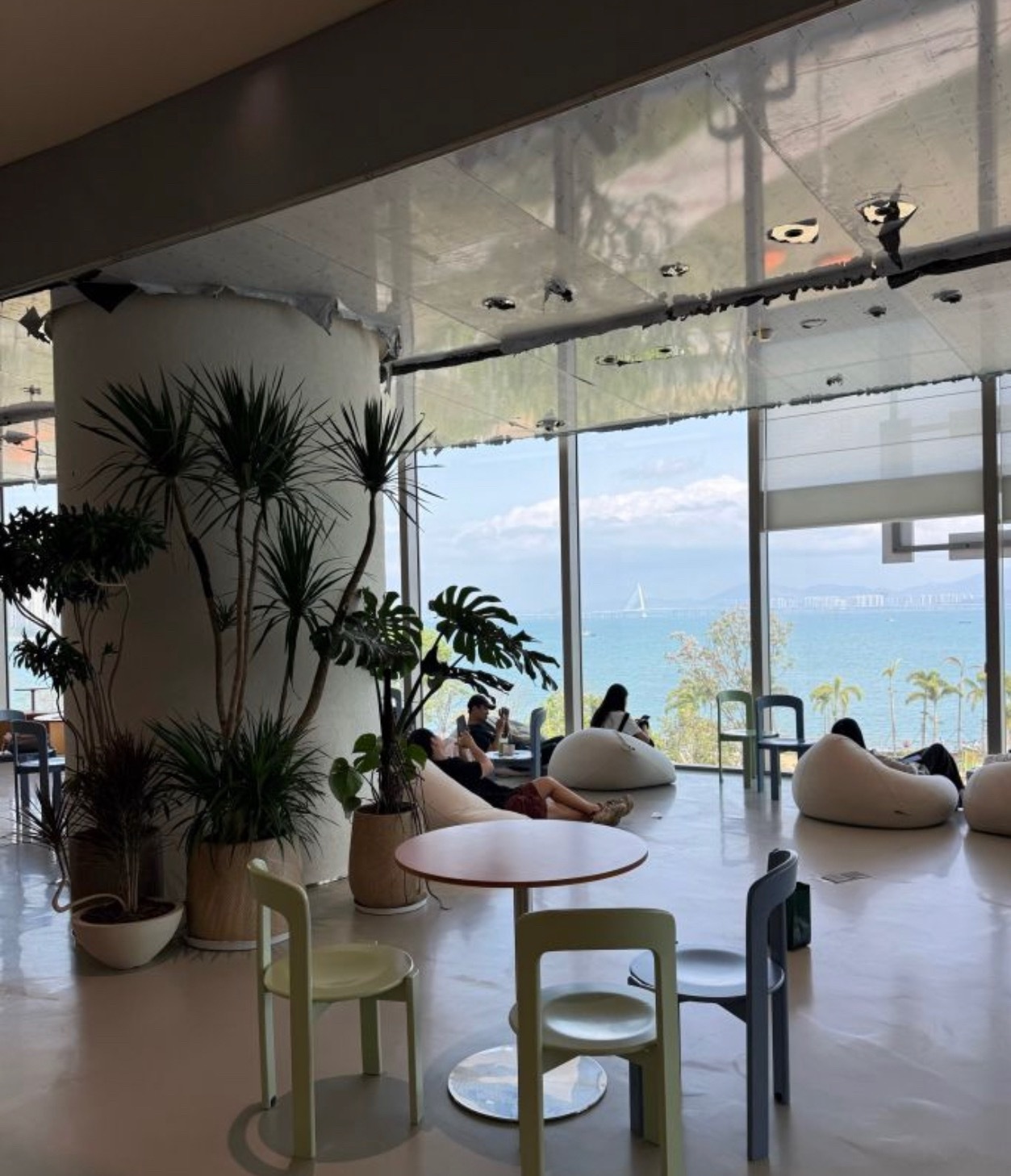 千万不要对自己说不可能，树的方向风决定，人的方向，自己决定。 