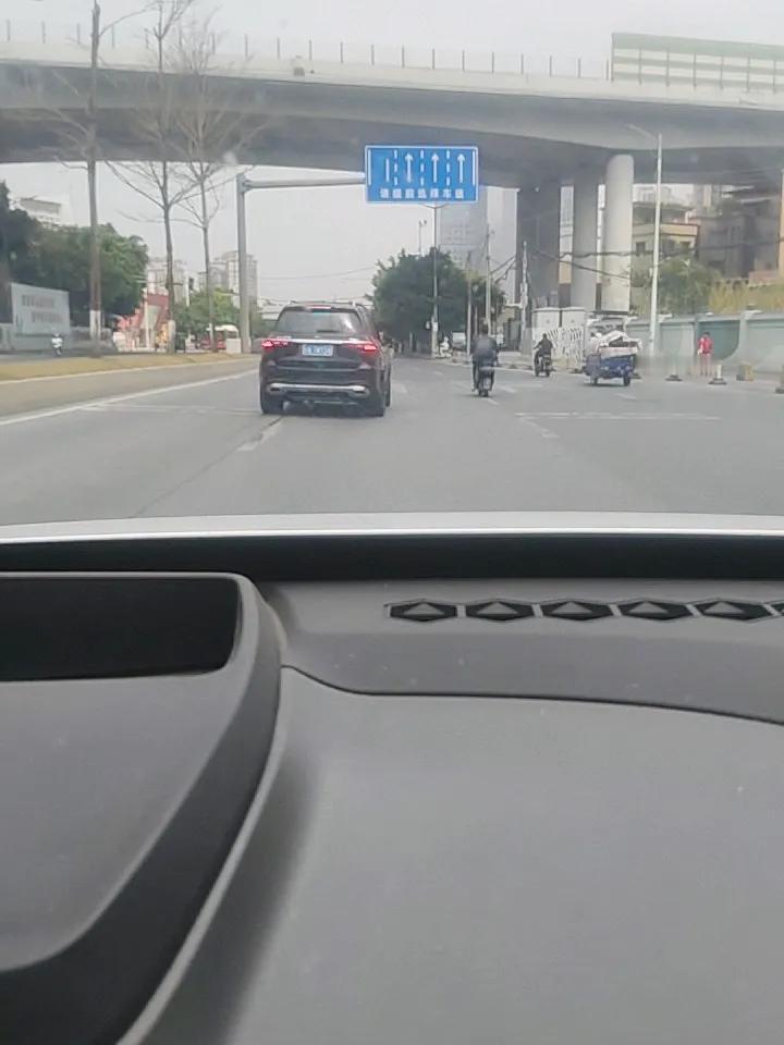 天南地北大拜年大年初八，中午，广州黄埔，城市还没完全