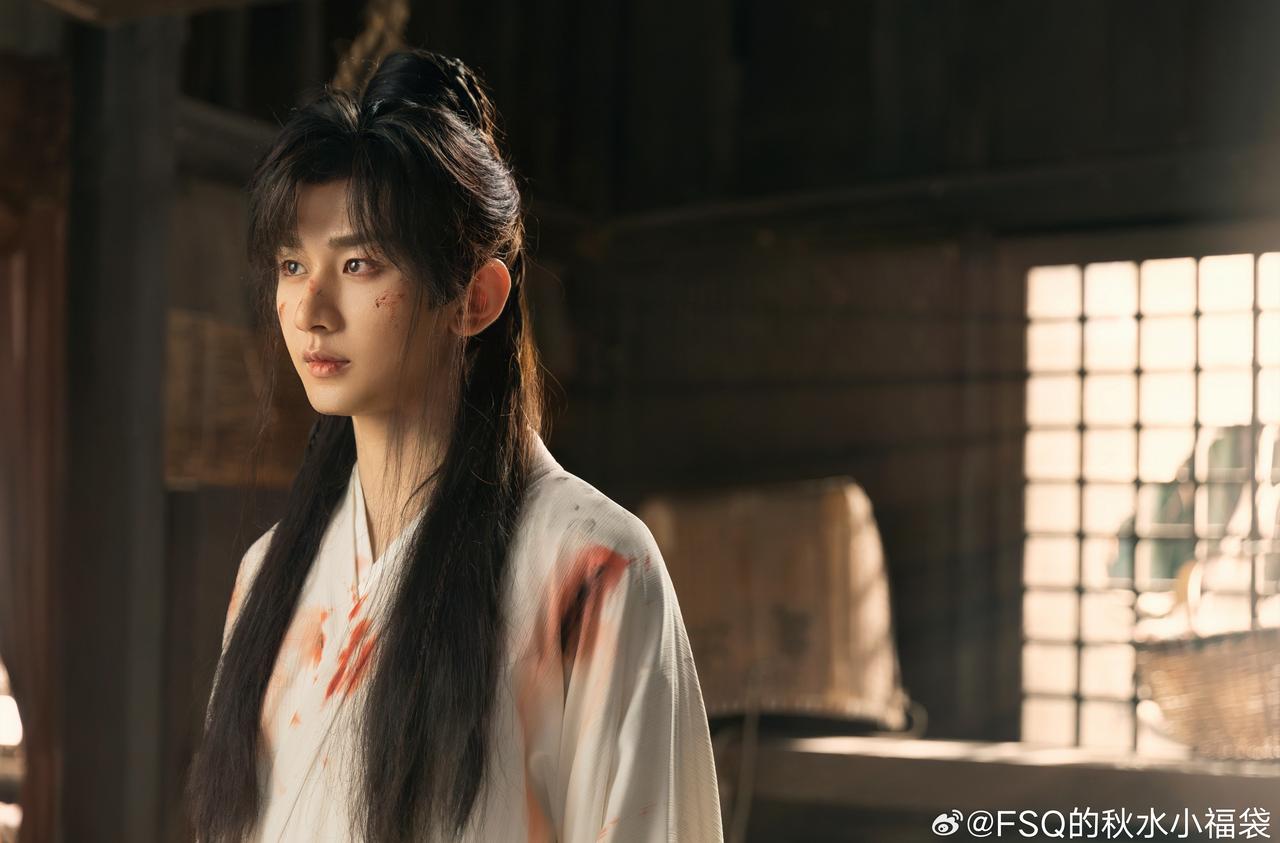 成毅[超话]成毅萧秋水李沉舟肖明明cy成毅@成毅 颠覆性演绎江湖客，将人物复杂层