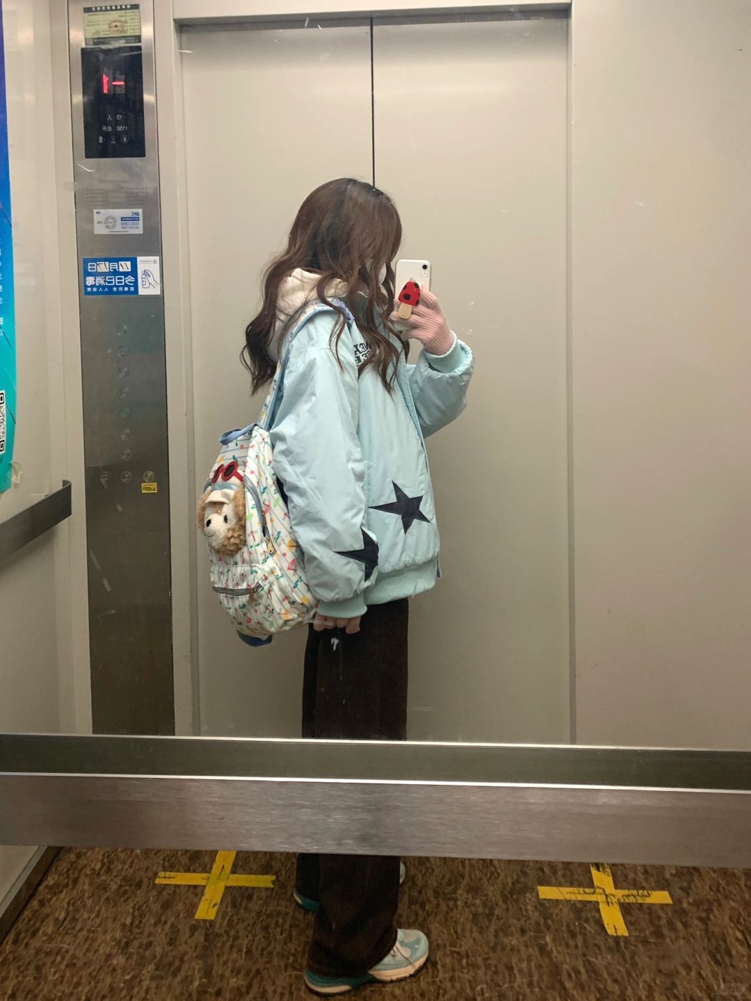 放学了｜蓝棕配色也很不错