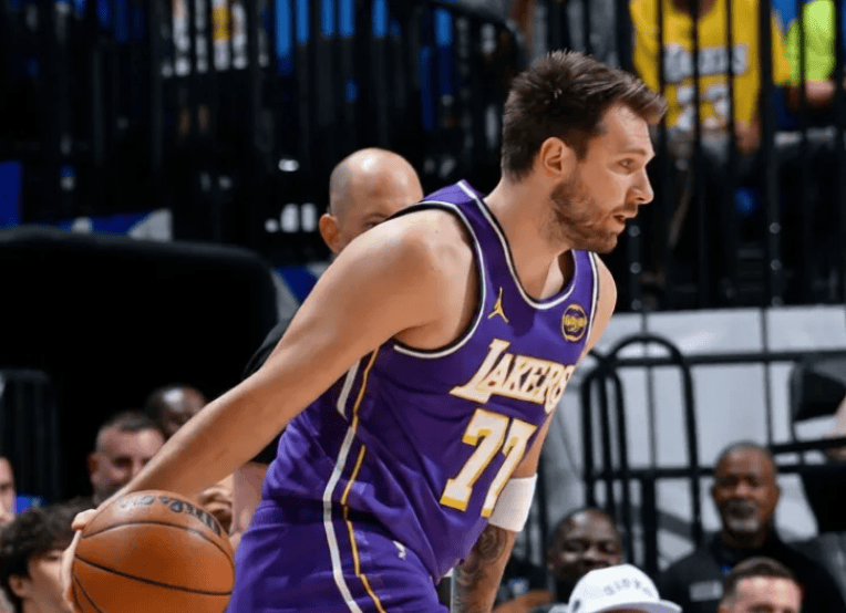 帕森斯：湖人首轮能赢火箭&打森林狼有机会&打掘金毫无胜算