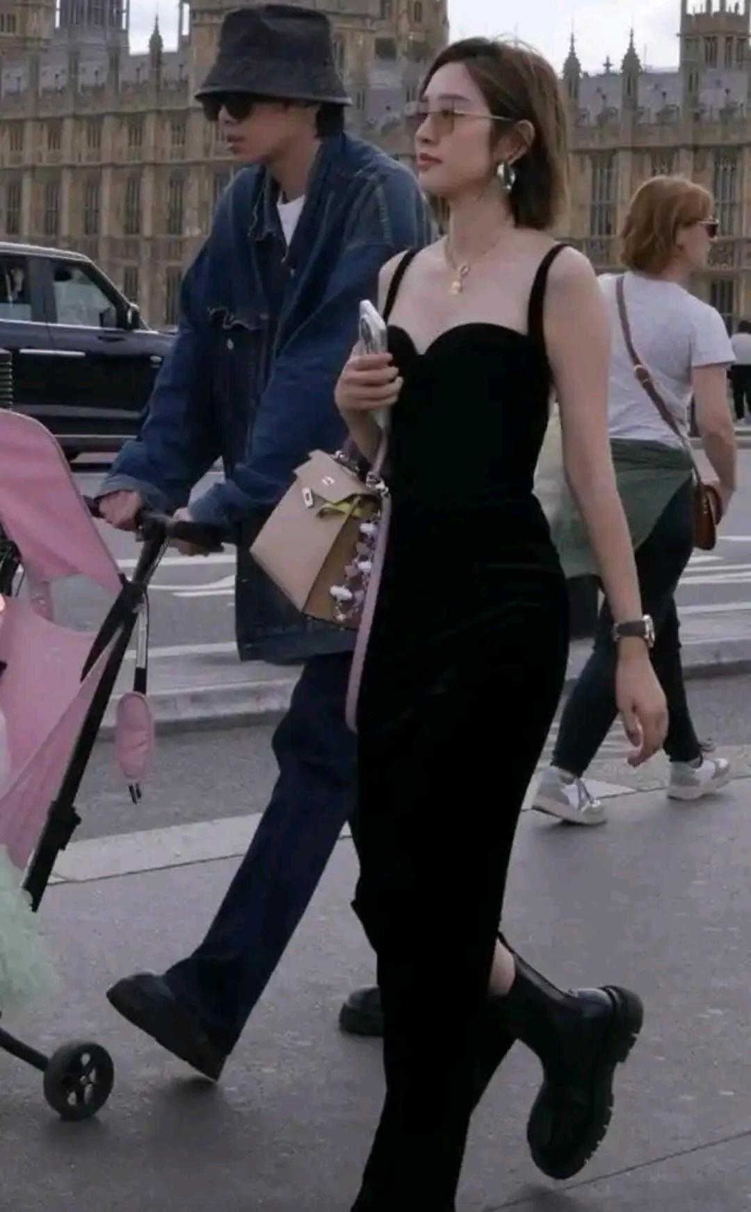 网友:唐艺昕和张若昀这夫妻俩到底谁最会过日子 ​​​