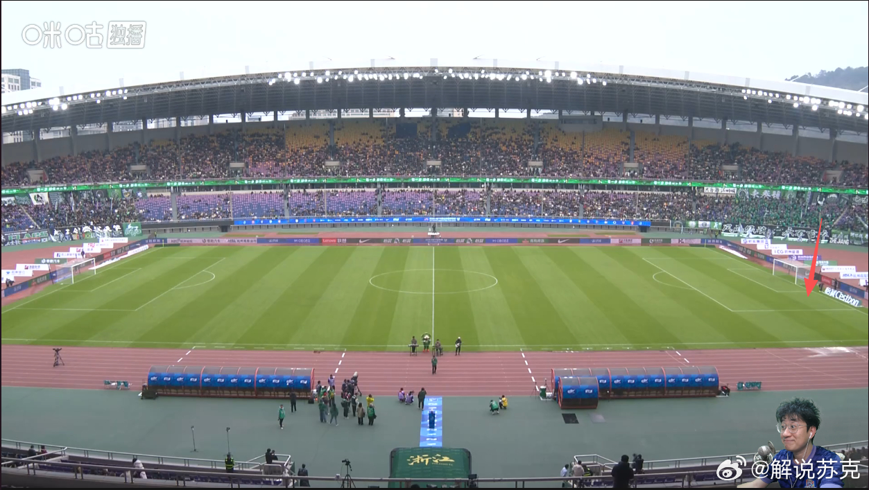 王献钧的牙还在这呢吧