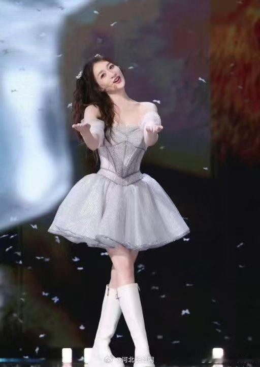 王濛教李小冉普通disco全网热议名场面，王濛教李小冉跳普通disco，健身舞蹈