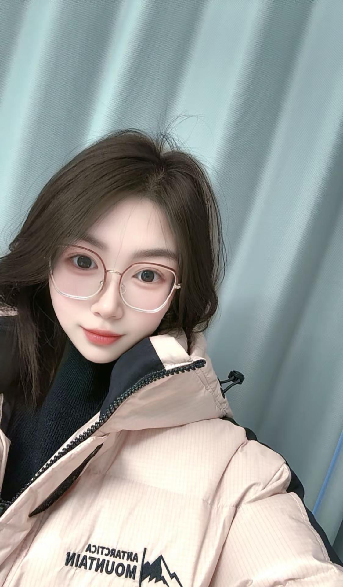 你第一眼就喜欢的人 是因为颜值还是感觉