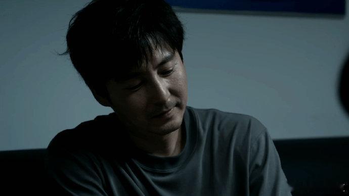 王龙正演技细腻感 王龙正塑造的周巡太绝了！微表情变化自然，情绪层层递进，让人佩服