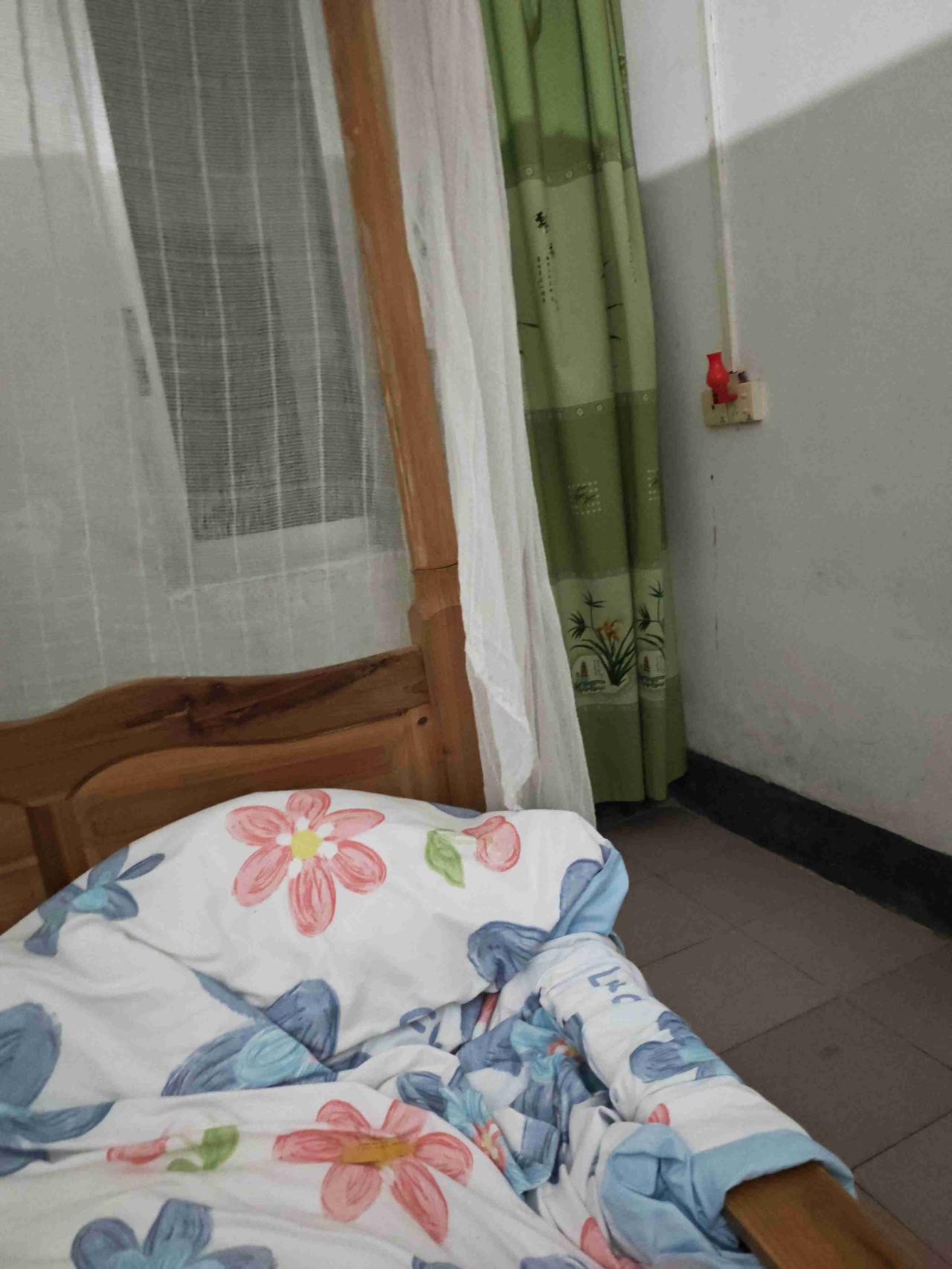 我的今日状态：😁轻松愉快
我这里的天气：☀️晴天