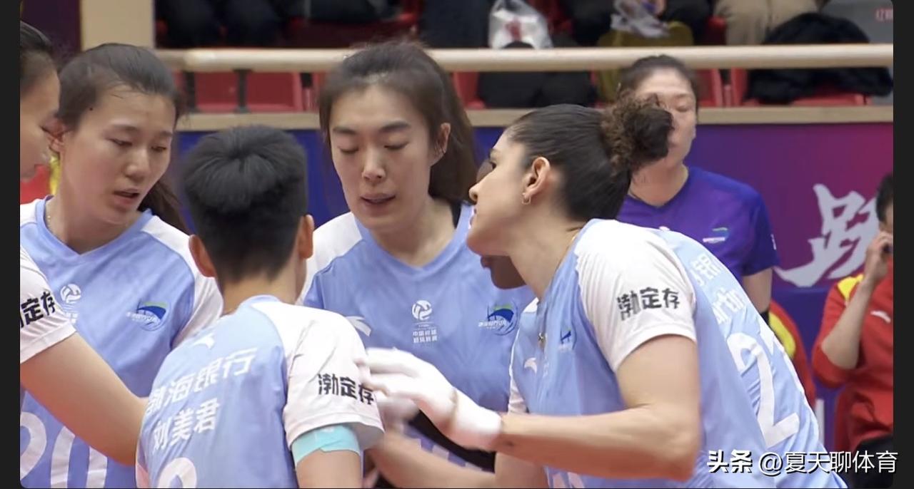 津鲁女排铜牌争夺焦点大战打响！正在直播天津女排VS山东女排，天津女排手握13个联