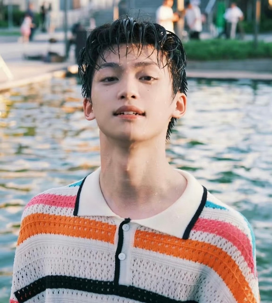 梓渝ins更新啦！落水修勾，扑面而来的夏日少年感😍～ ​​​