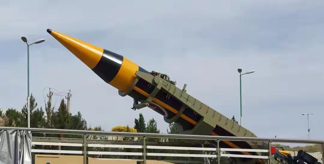 特朗普为什么在伊朗没有动静了？还是“手扣扳机”起了作用。

气势汹汹的特朗普，想