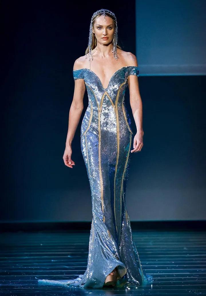 Elie Saab 的“1001 季”不仅仅是对他职业生涯的庆祝，更是时尚界讲故