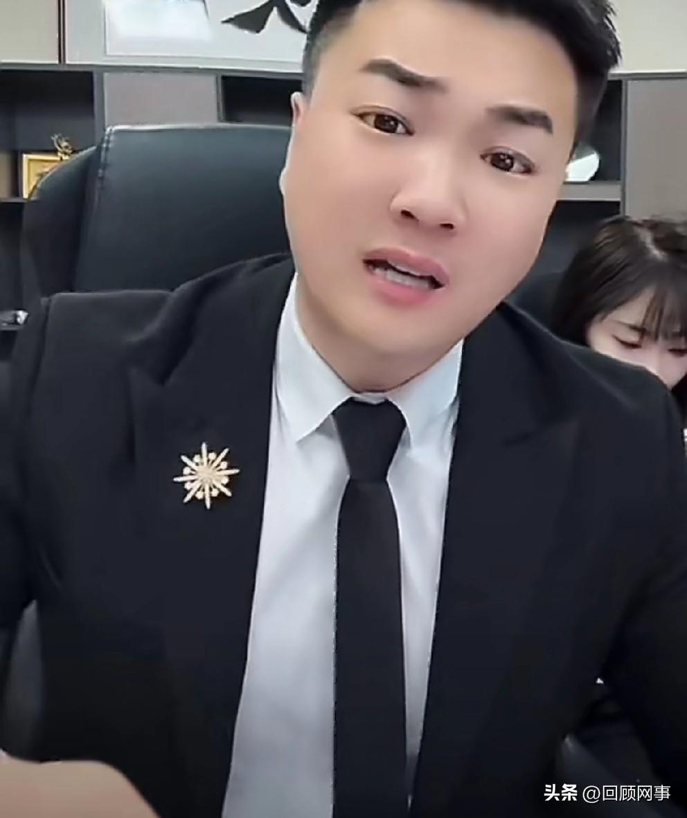 阿宇劝李舒克真想回丈门，线下去找方丈认错！

             舒克你想