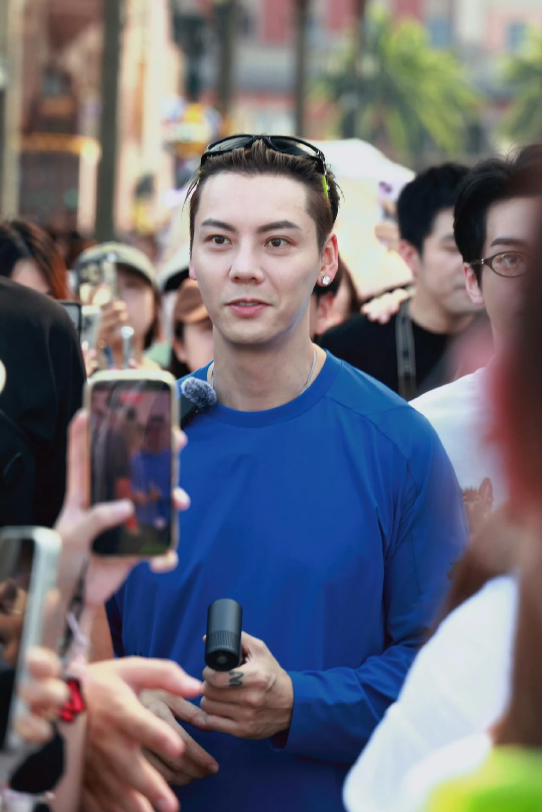 陈伟霆何时受过这样的委屈陈伟霆天都塌了别人吃饭循序渐进，陈伟霆刚吃爽就迎来甜品收