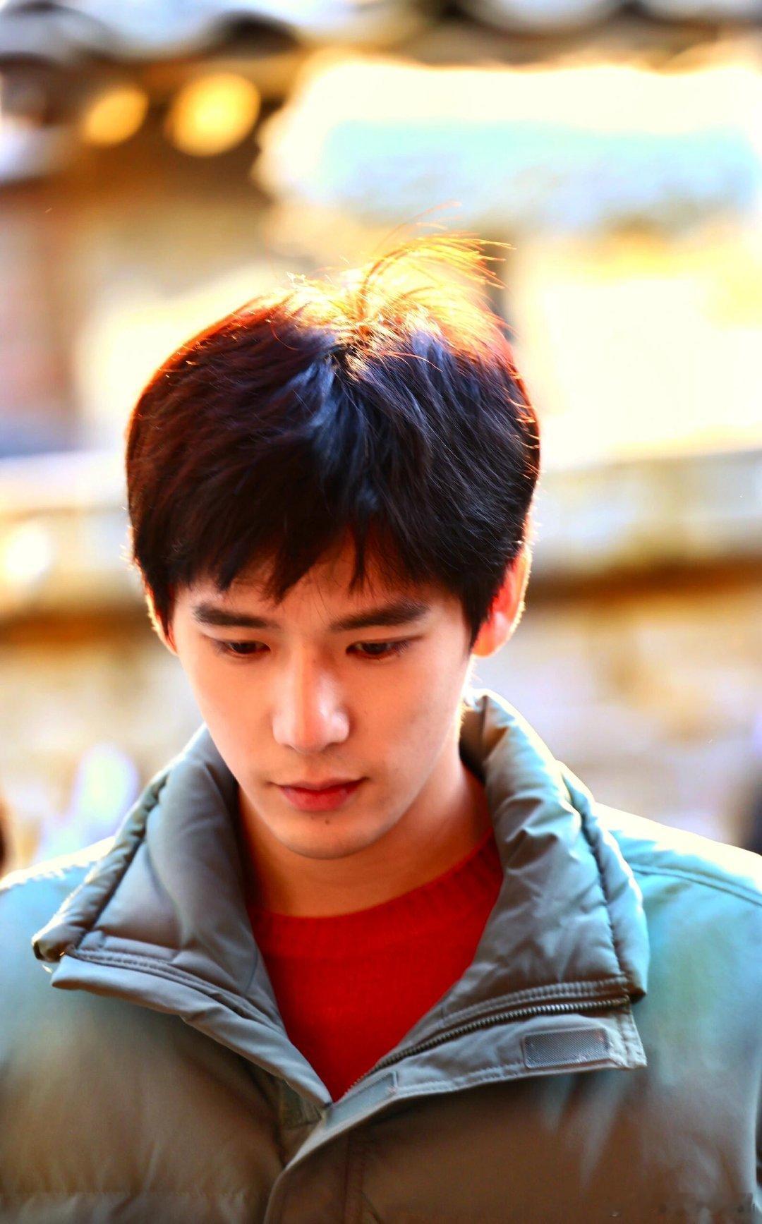 郭晓东拍的王安宇  孝庄拍的林栋哲 晒自己拍的栋哲 给女婿拍的太帅了[赢牛奶]把