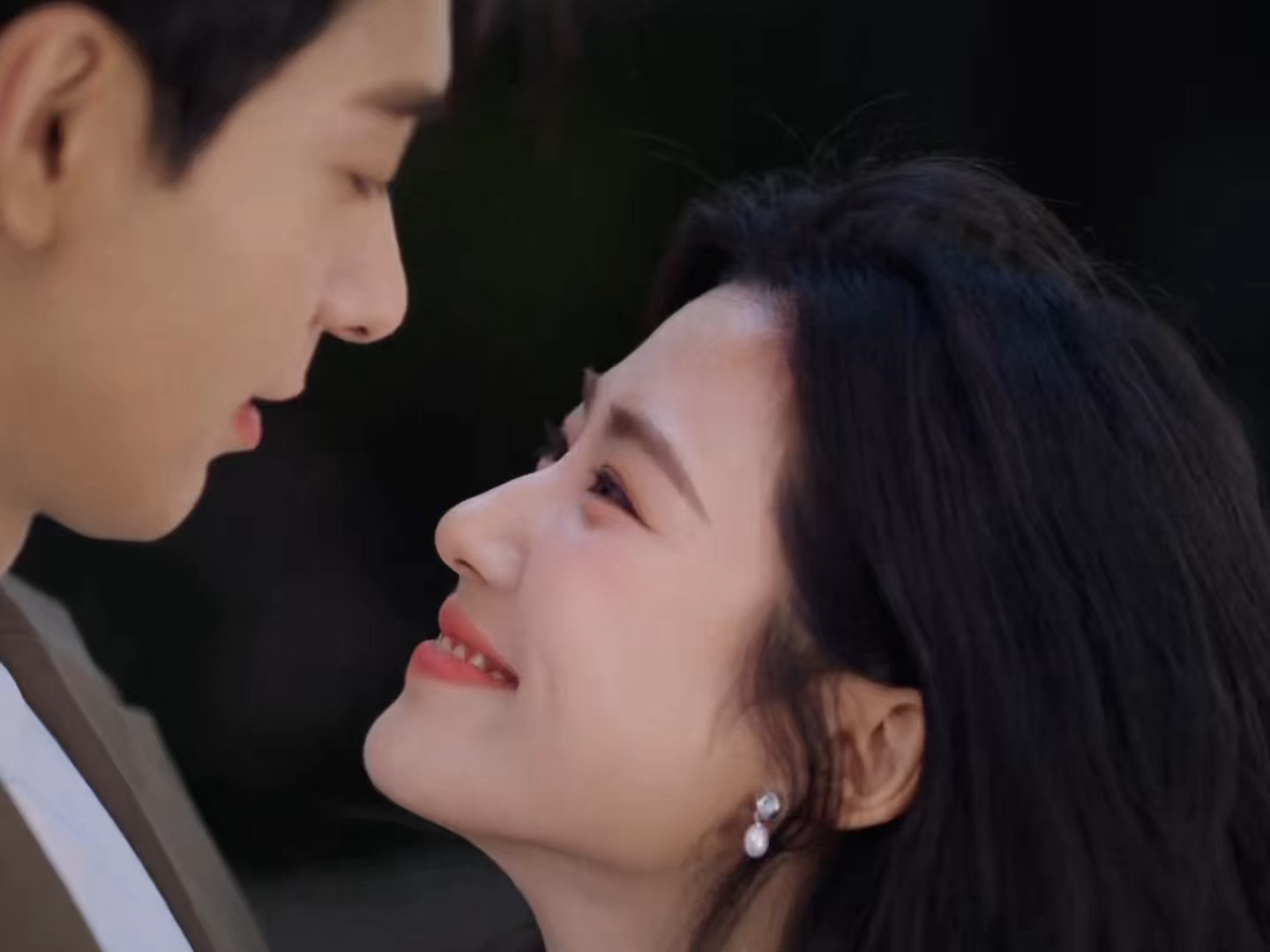 这真是容城的春天……恋爱在春天降临……轧戏大结局