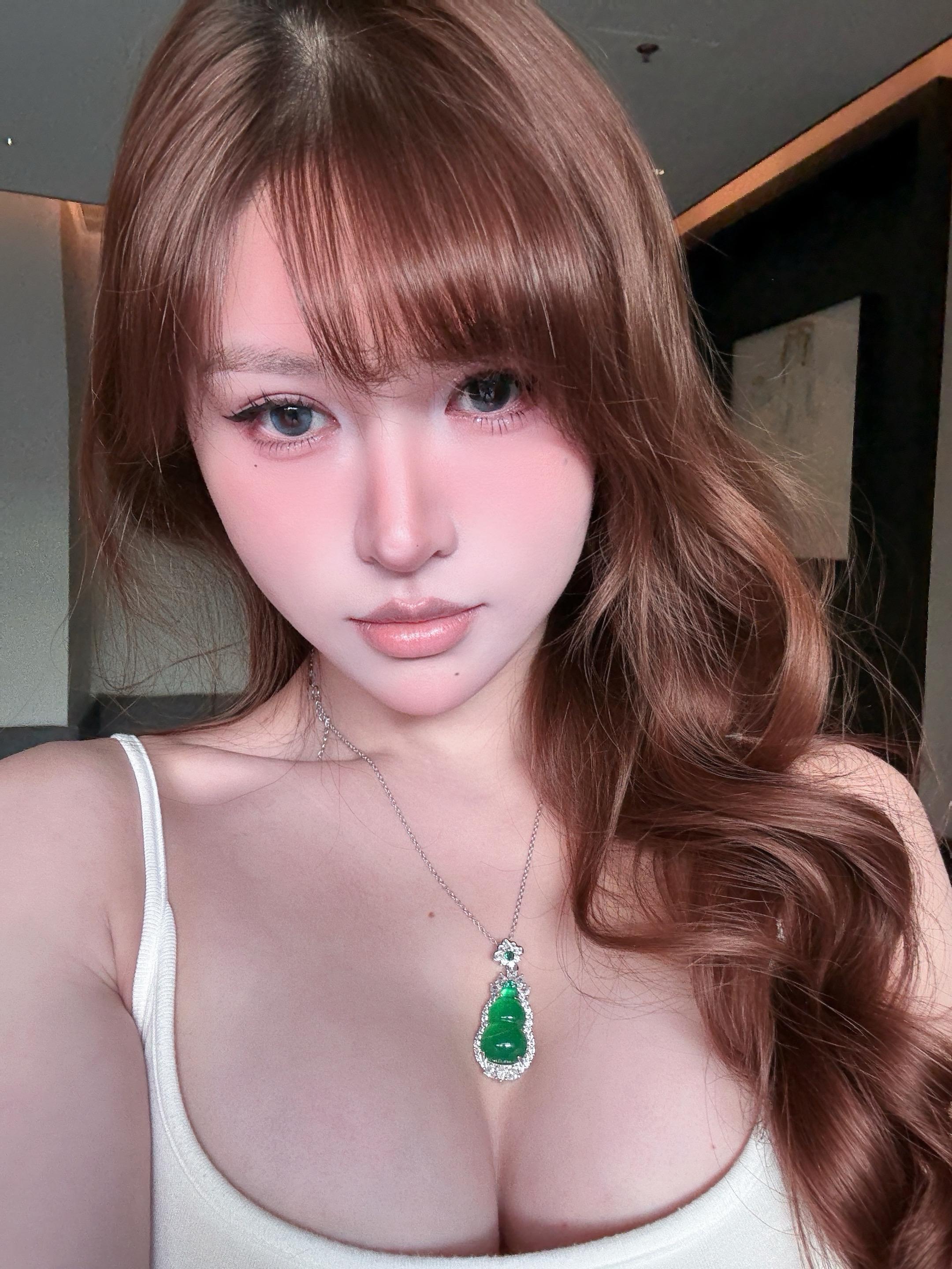 女人什么样 女人味就什么样。