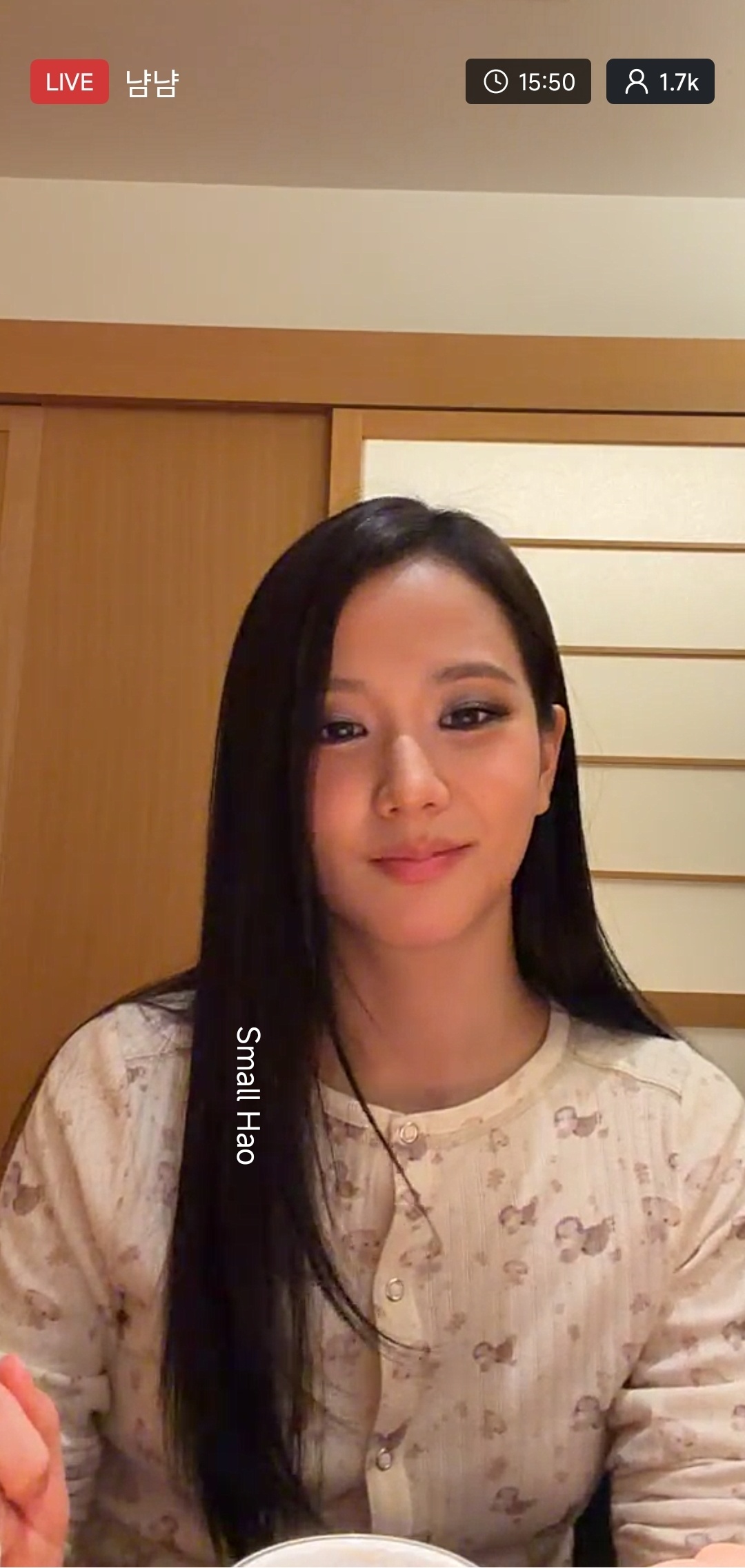 260117 Jisoo正在App直播😍 啊啊啊啊啊听不懂思密达但是闹木耶啵?