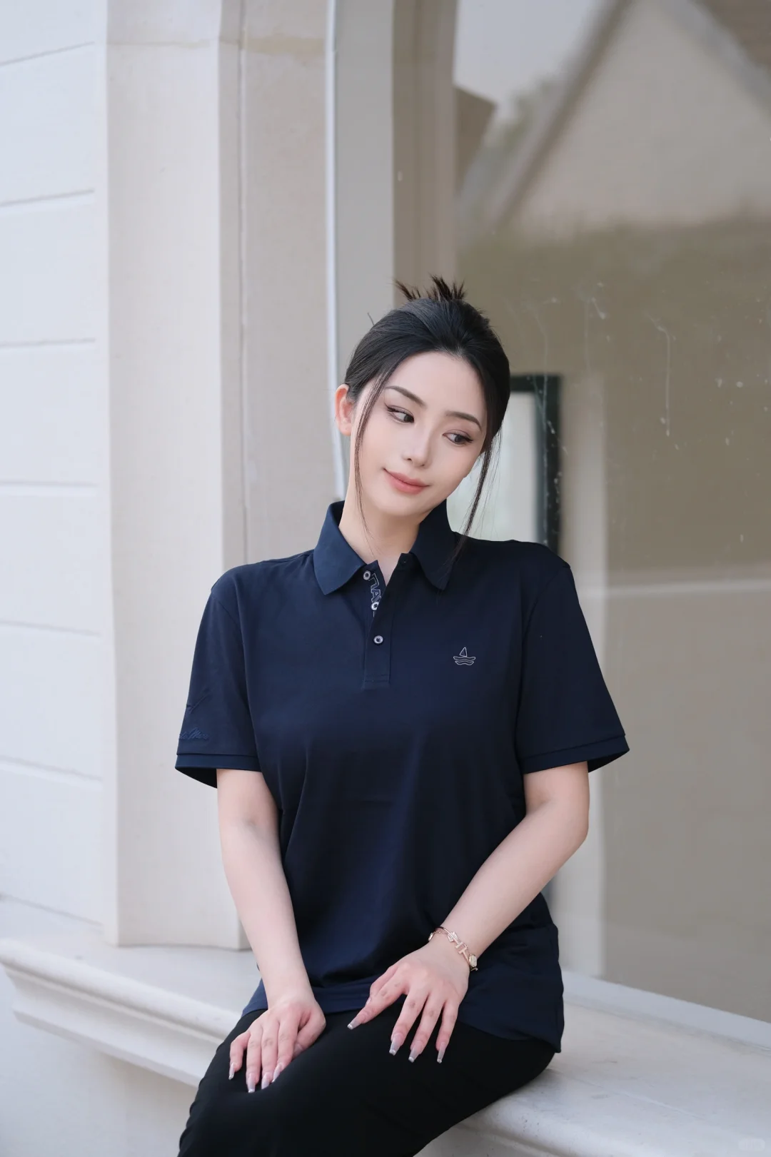 偷穿爸爸的POLO衫👕