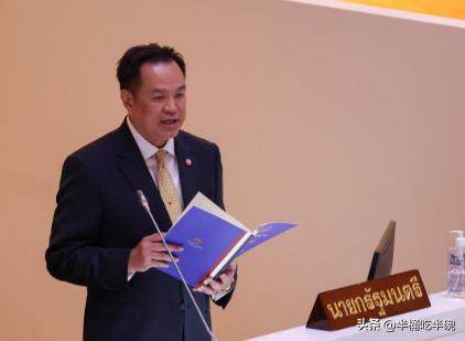 11月18日，泰国总理下达命令：全面深化与中国的合作。这是在泰国国王访华之后，泰