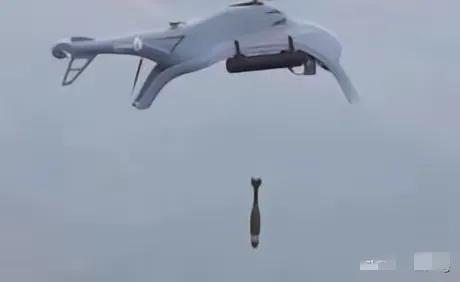 柬埔寨“逆袭”泰国：无人机与雇佣兵带来的变数
 
柬泰冲突的反转简直比电视剧还刺