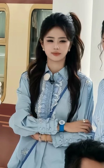 高智 