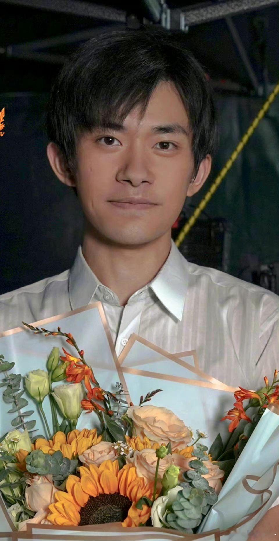 一张图看懂时代峰峻的电影野心从《少年的你》到《奇迹》，易烊千玺用演技把“爱豆”标