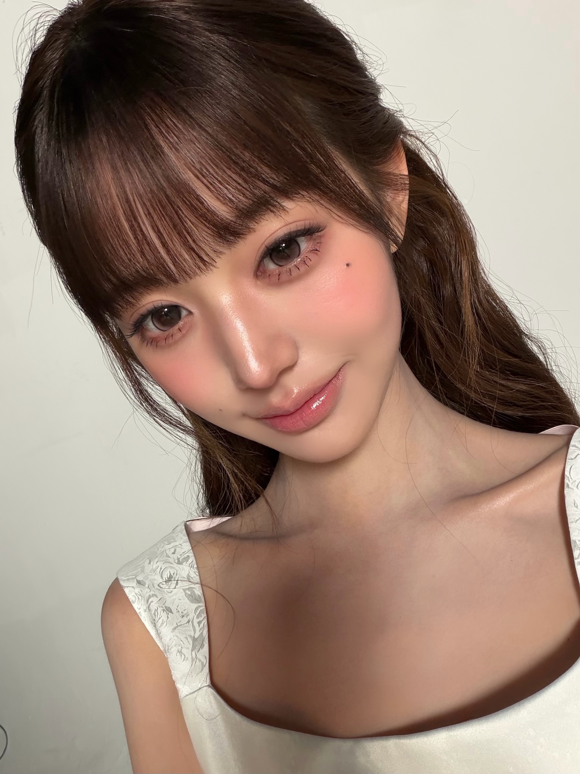 张元英 