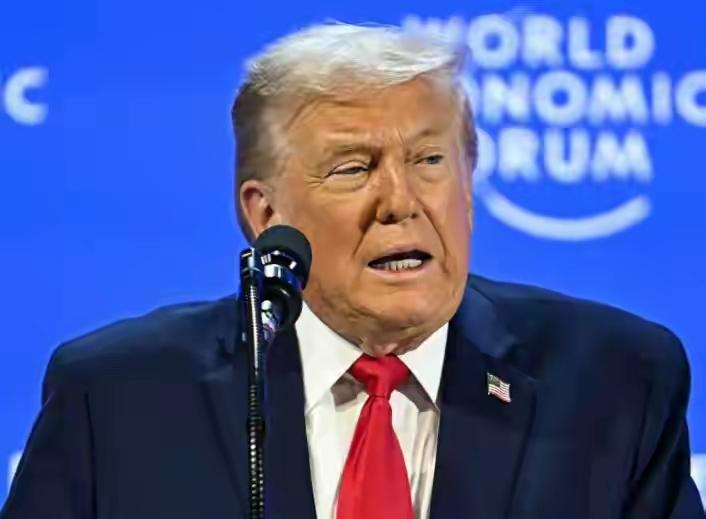 北约还是服软了？十多架美战机出动，特朗普：得到了我想要的一切