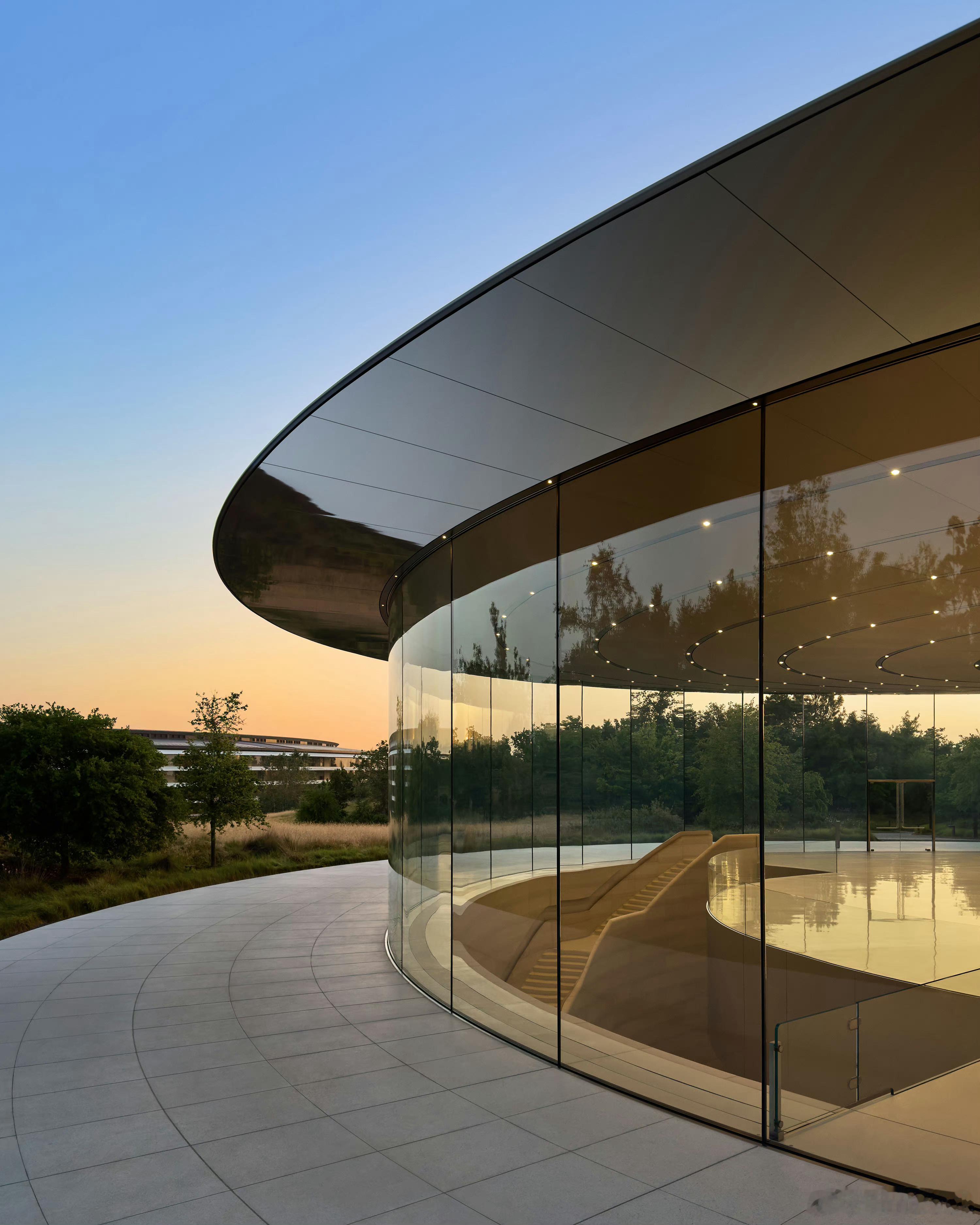 #WWDC24#[哆啦A梦吃惊] 又得熬夜干活儿了，大家等我应该也许可能大概是全