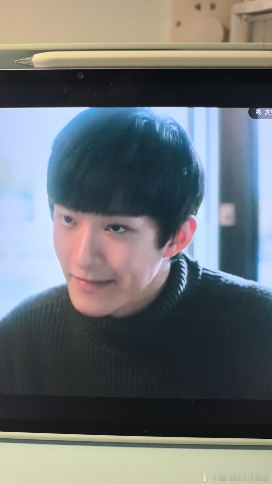 咪咪摸摸开始剪视频了