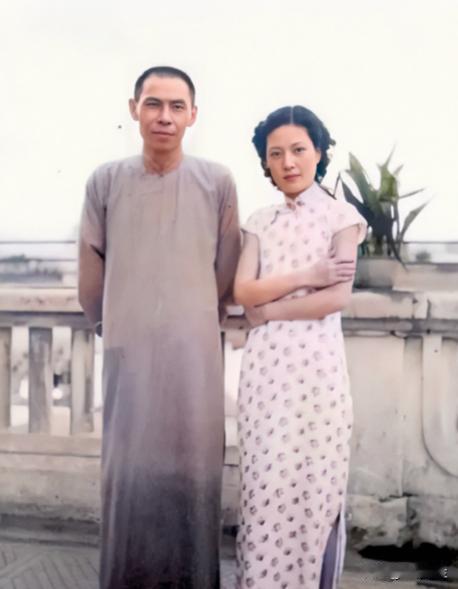 [送心]1965年，杜月笙的四姨太姚玉兰外出打牌，突然心口传来刺痛，全身发热，一