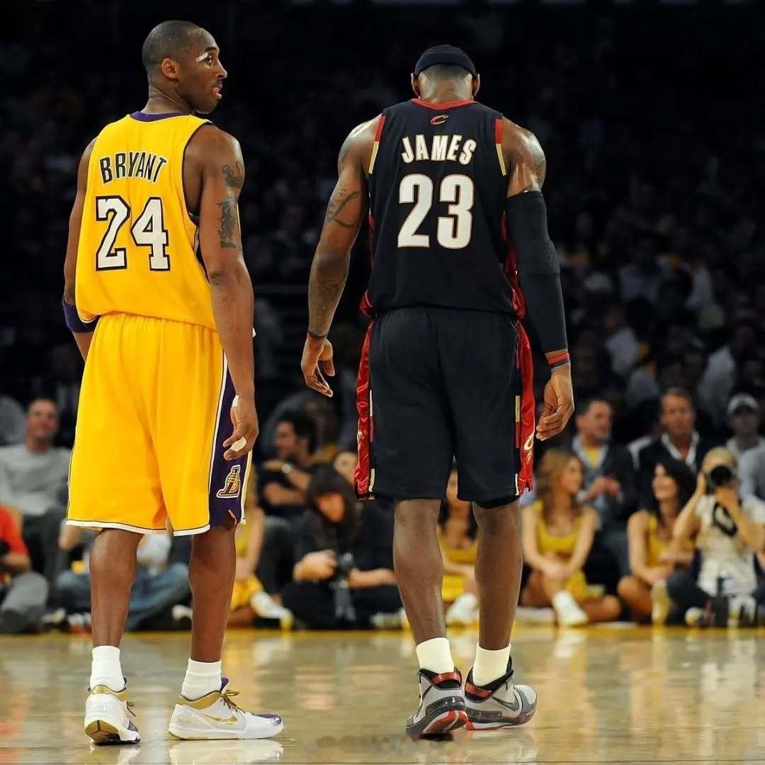 科比布莱恩特的好友！今天冬至带着孩子打球去 