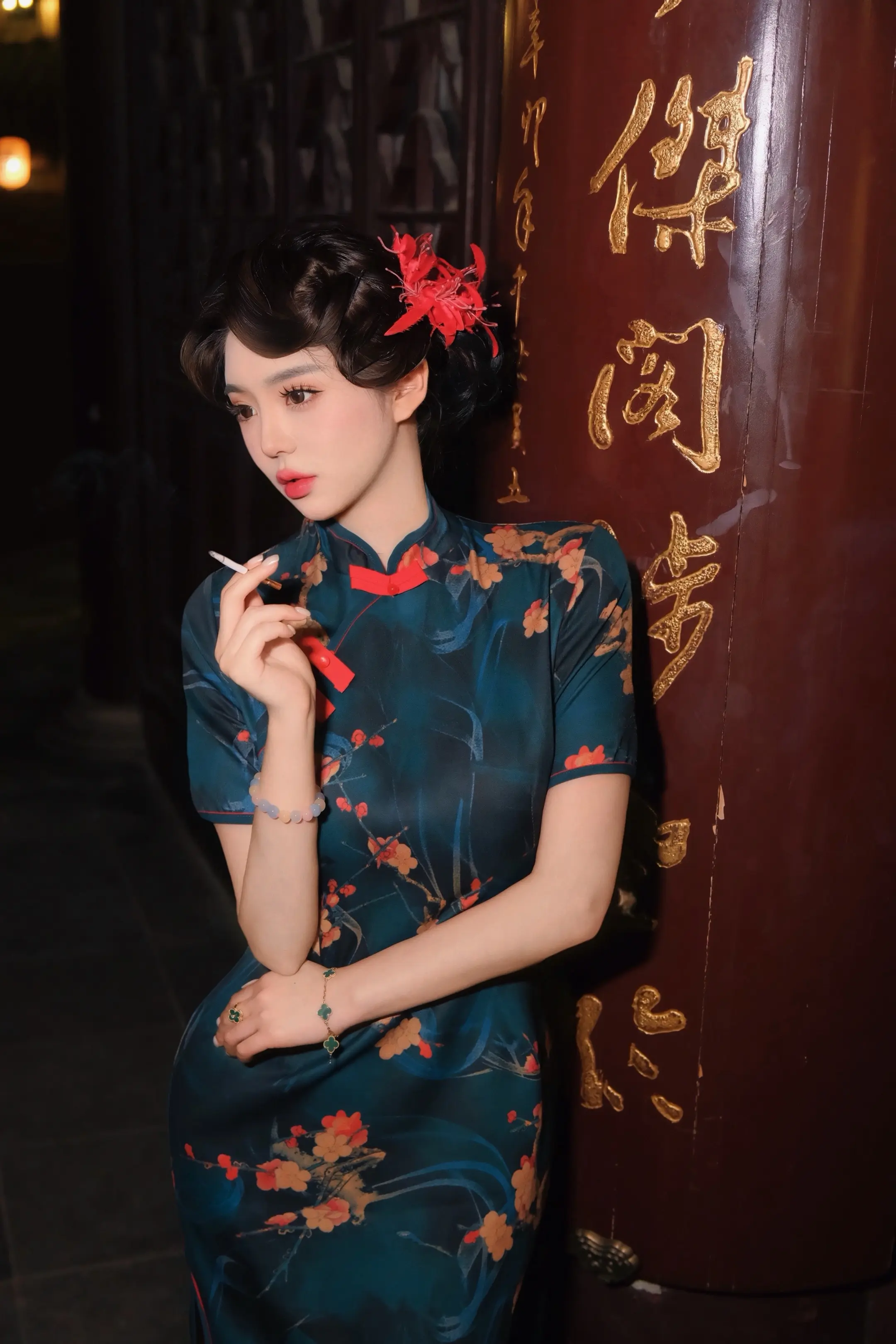 💙烟雨江南寻旧梦，一袭旗袍赴流年。