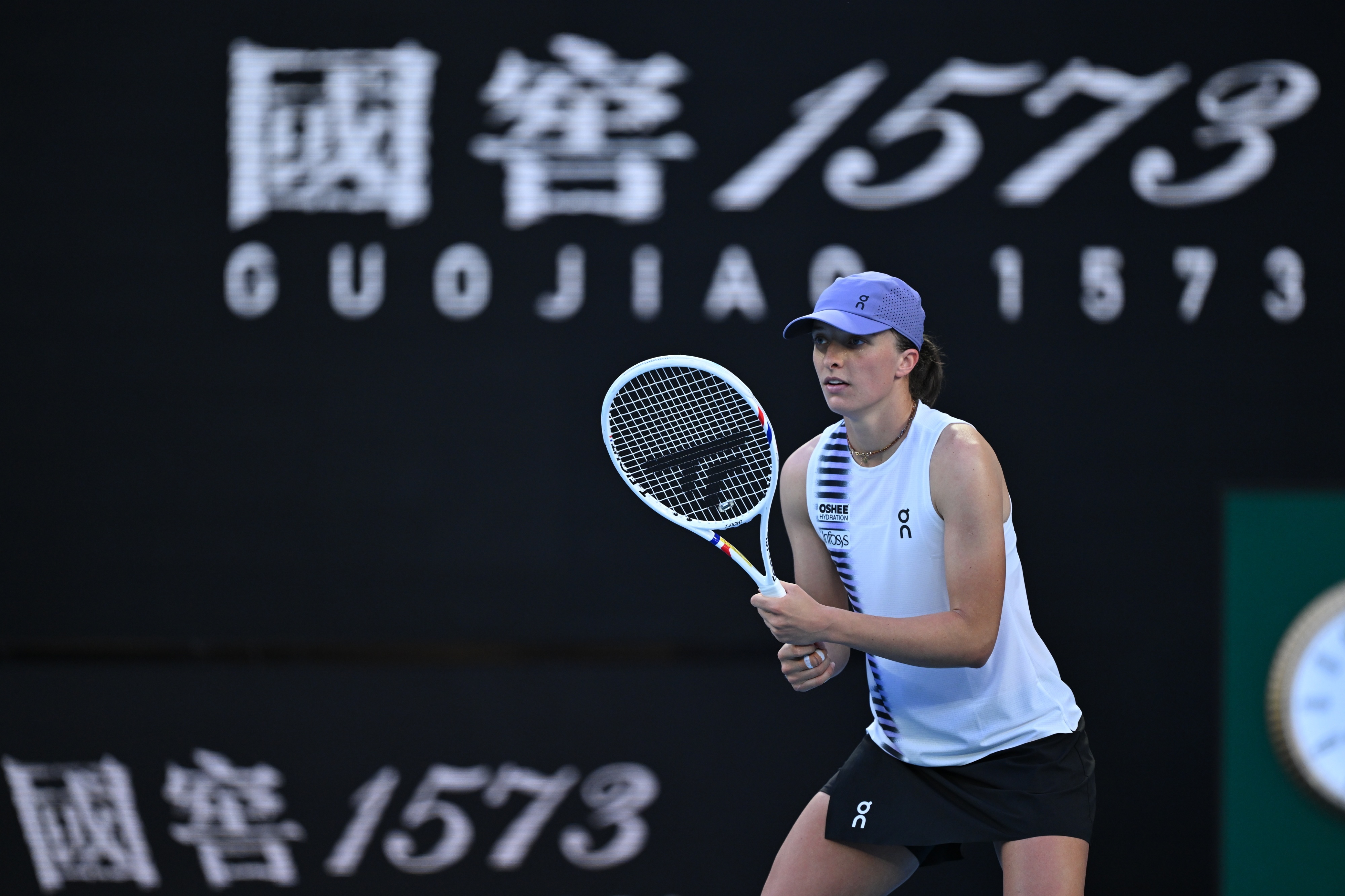 斯瓦泰克vs莱巴金娜 焦点对决来了！斯瓦泰克6-0/6-3横扫英格利斯，职业生涯