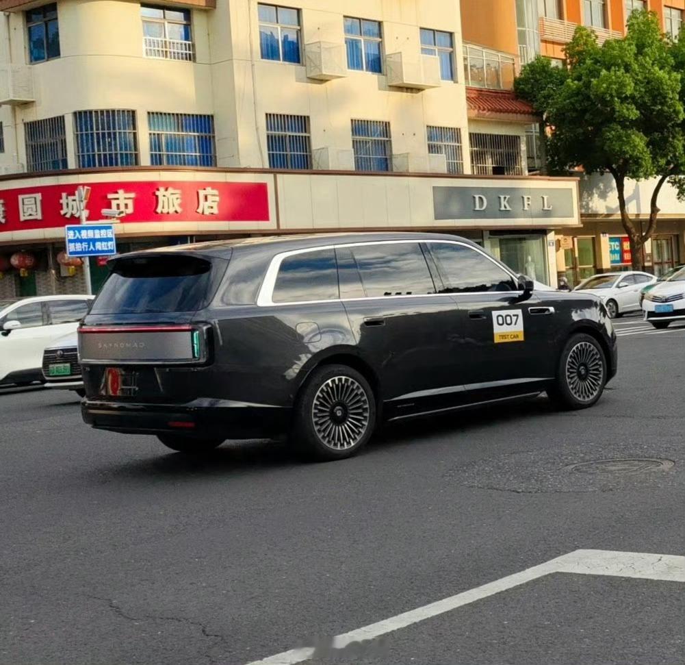 卖一辆10万元新车仅赚1500元新车发布数量很多，但是销量没有去年多，利润也低，